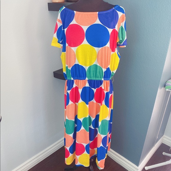 SHEIN Dresses & Skirts - 38. SHEIN Multicolored “Twister” Polka Dot Dress XL